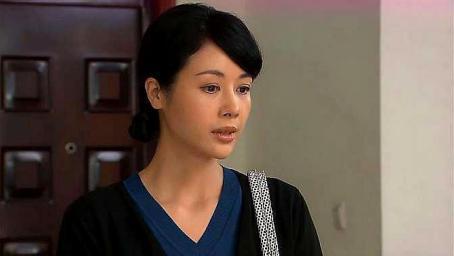 丈夫在城里养了个小家，农村妻子撞见不吵不闹，做法真赞