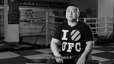 这个男人的身体比甄子丹，张家辉，彭于晏还要硬！