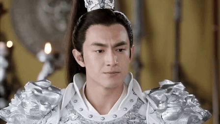 一向被称为战神的吕布, 为何名次不及此人, 其实原因很简单!