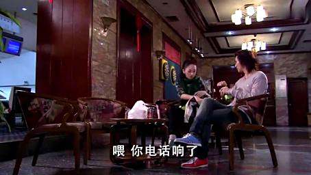 美女差点被人伤害，嫌犯却被她打的面目全非，头次见这么狼狈的