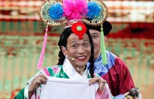 39岁的宋小宝老婆近照曝光，身材气质大变样，真的好美啊