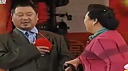 范伟赵本山这段小品真是绝，看一遍笑一遍，笑点再高也绷不住