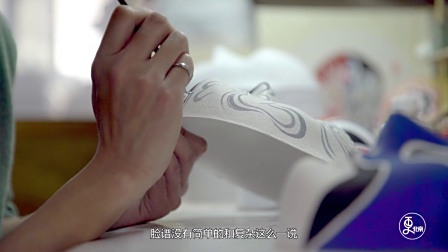 哥哥张国荣的扮相都没有他美