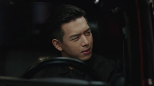 亲爱的，热爱的31 看点:  商言在佟家蹲守佟年一夜