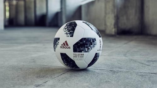 俄罗斯世界杯发布官方用球，你了解足球比赛用球的进化史吗？