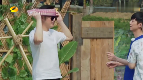 向往的生活4 第2期看点：沙溢变身傣族最亮的人