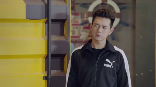 亲爱的，热爱的29 看点： 佟年错把小米当商言安慰