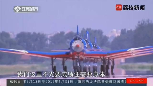 一位戴眼镜的同学也没有？这个重点高中班级，竟无一位“小眼镜”
