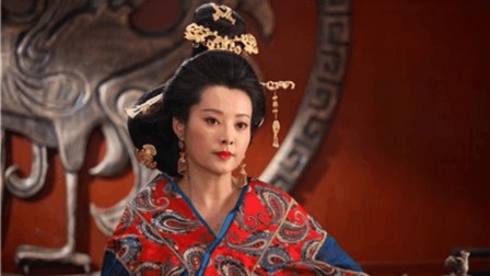历史上最具传奇性的2个女人: 一个毁掉西汉, 一个熬死孝庄