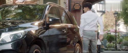 一生一世14集看点:时宜遇到一群暴徒受到惊吓