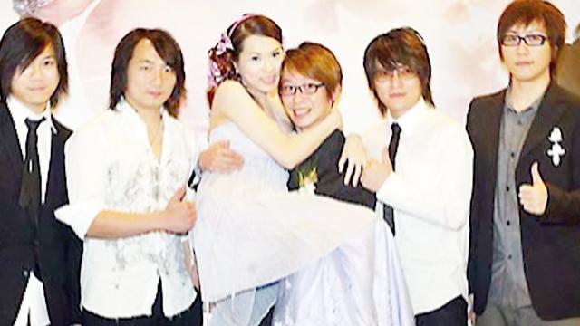 五月天冠佑526字告白老婆 “不抓紧不行”虐惨单身狗