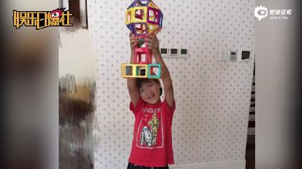 田亮曝小亮仔沉迷世界杯 亲手做大力神杯