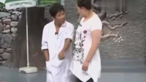 宋小宝见到“心上人”秒变“江湖大哥”，惨遭姑娘吐槽：神精病