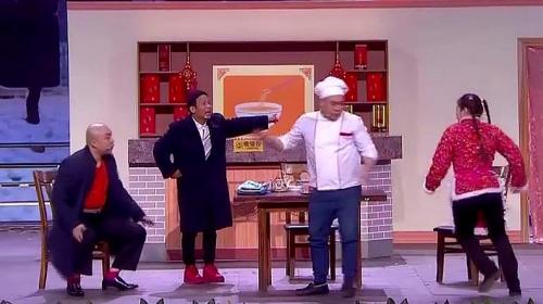 宋小宝吃辣根，没想到吃了这么多，吃的时候整管下去太狠了吧