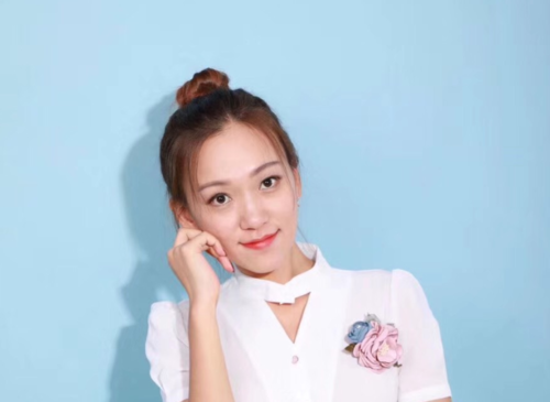 美女大学生如何成长为亿元网红淘宝店主