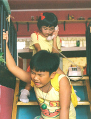 谁来亲吻妈妈的肚子