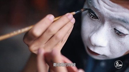 更成都 | 他用他的肢体，吟唱静默的诗歌