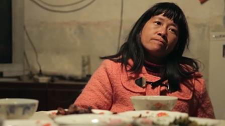 更上海 | 去除脑瘫女诗人的标签，最真实的余秀华究竟什么样？