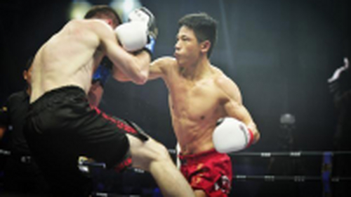 勇士的荣耀KO榜第18名__邓泽奇血洒擂台重拳抡翻金腰带得主