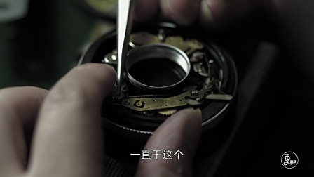 重庆大叔自制零件, 修好价值百万古董相机