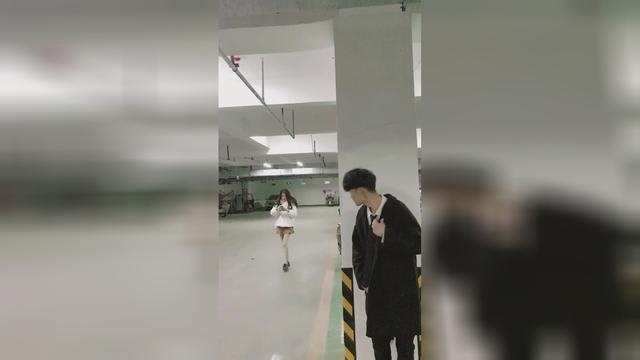 抱一抱就当做从没在一起 再见前任