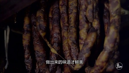 排场最大的年夜饭，从街头吃到街尾！