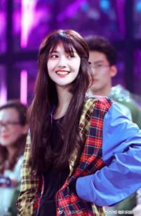 郑爽拍戏笑得很开心，没有受《铁甲》影响