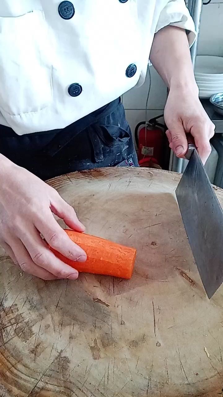 胡萝卜.新切法,这么切的不多