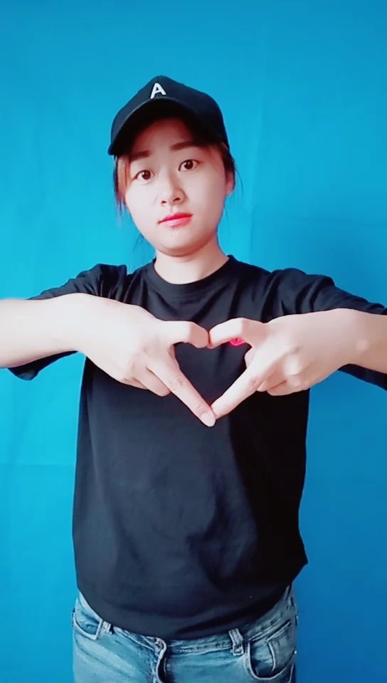 霸气黑龙的《38度6》手势舞