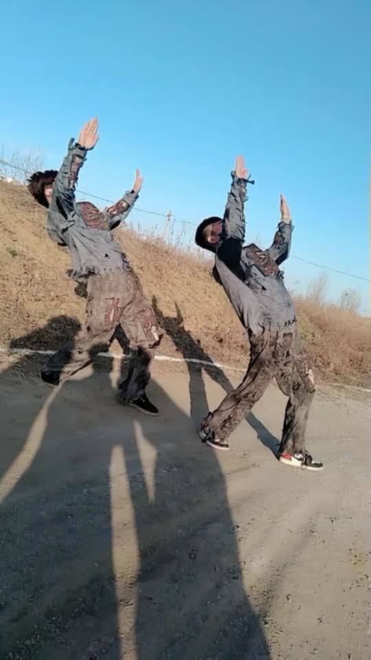 牛逼克拉斯,双人断头舞