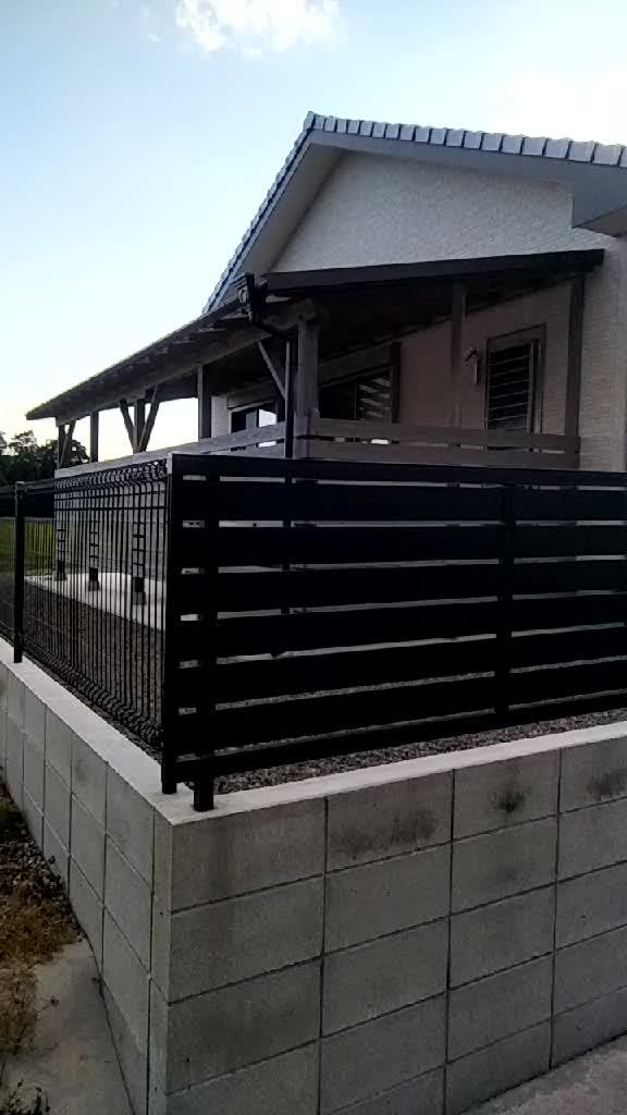 日本带围墙的房子