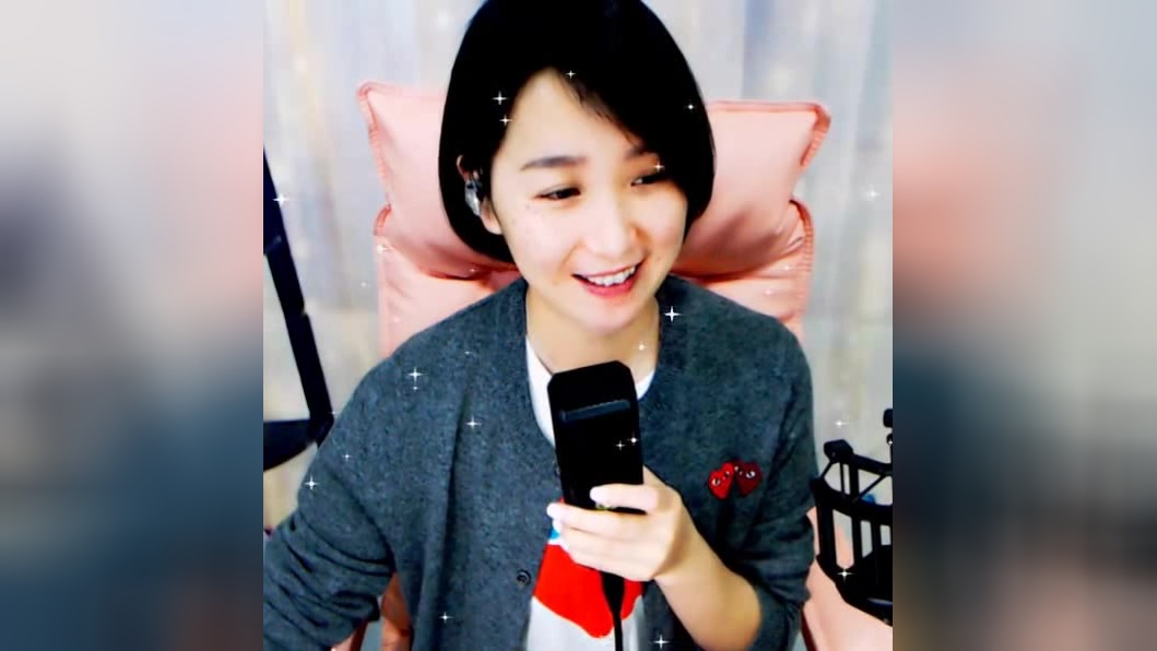 《乡村爱情》王木生媳妇儿的扮演者梁红唱的《人的命天注定》