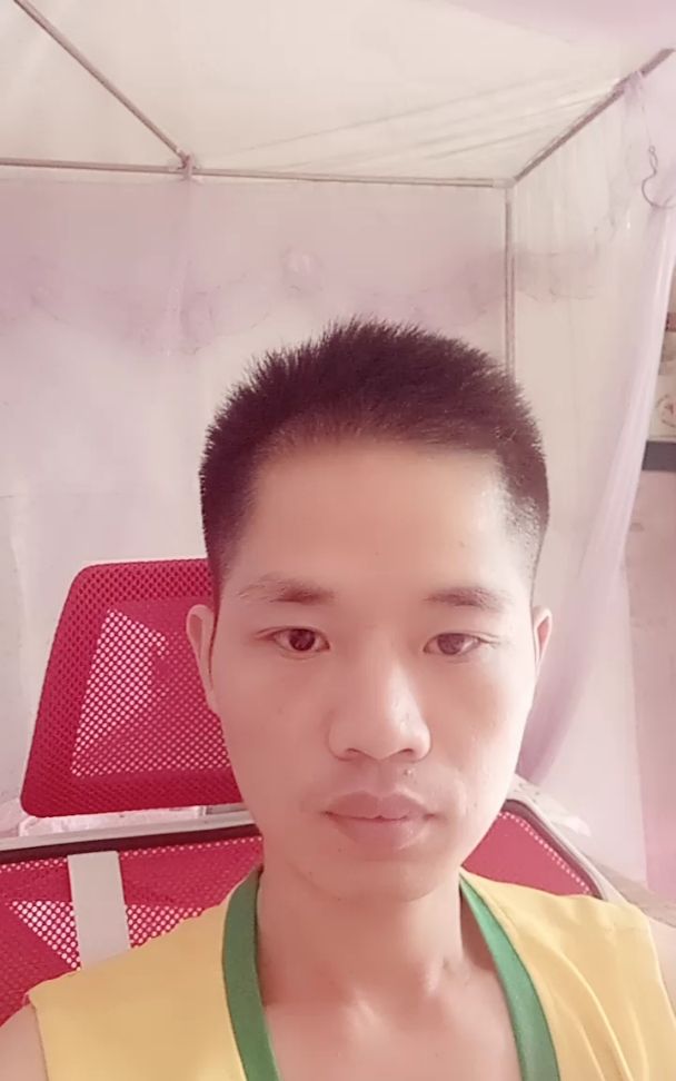 全民小助手 都说平头是检验帅哥的标准.