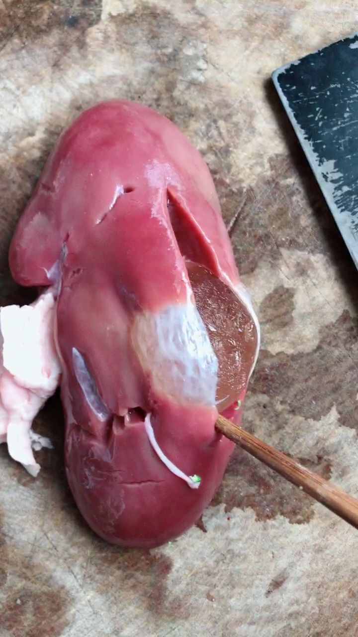 切冻腰子,切出来个啥宝贝?