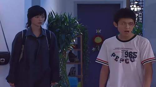 家有儿女4：云云让刘星换上前男友衣服，上来就是一拳，刘星实惨