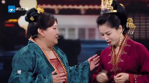 贾玲刘涛玩，仿佛开了倍速一样，刘涛还自信称找到了规律