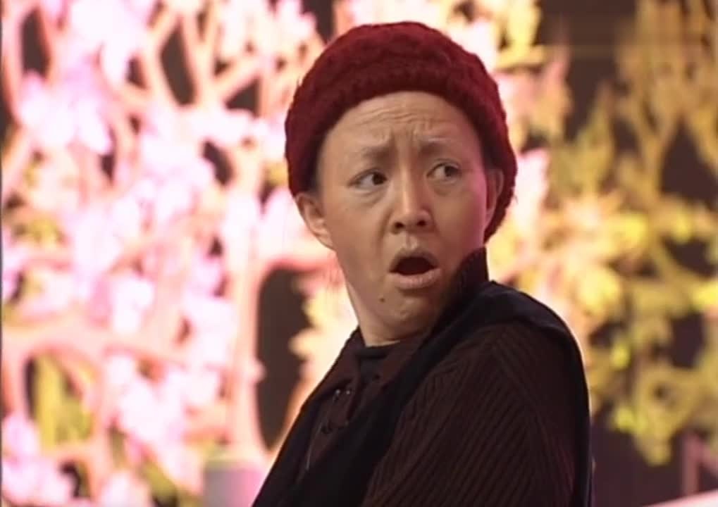 小品:赵本山说他是谁,没想到宋丹丹竟然说铁子,真是太逗了