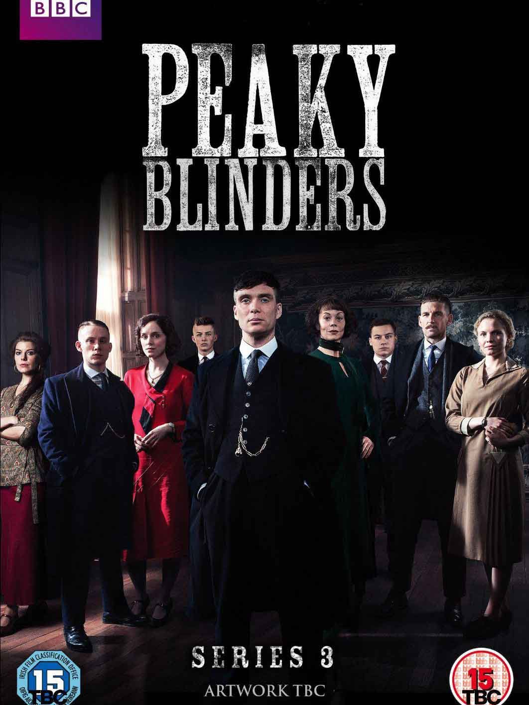 就是将剃刀刀片缝进他们帽子的帽檐之间,这也是"剃刀党"的名称由来