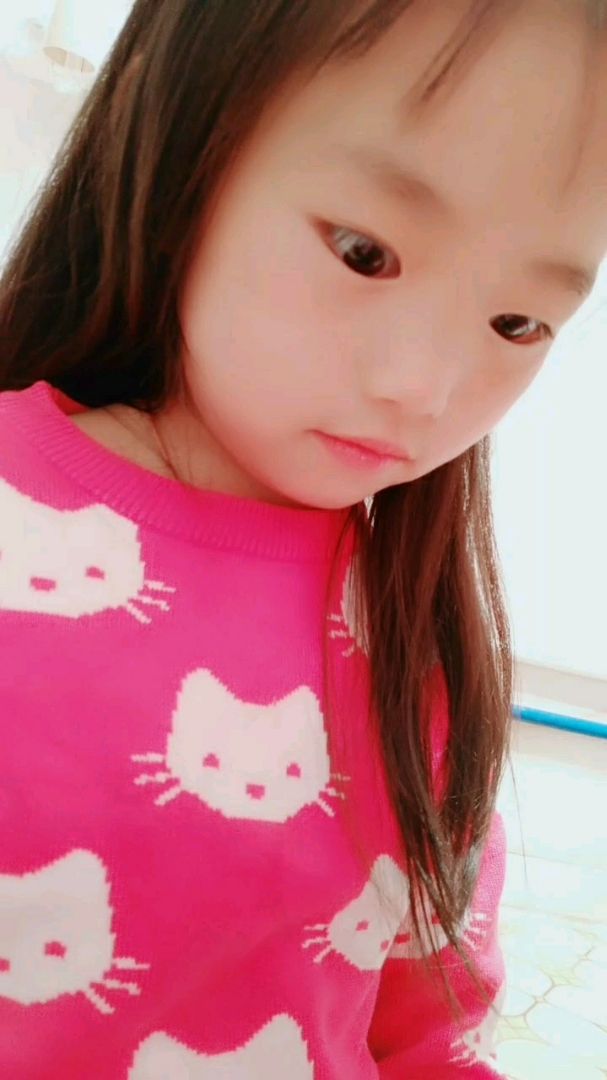 丫头,你这看什么,小眼神!