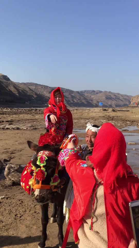 新媳妇儿回娘家了呵呵!