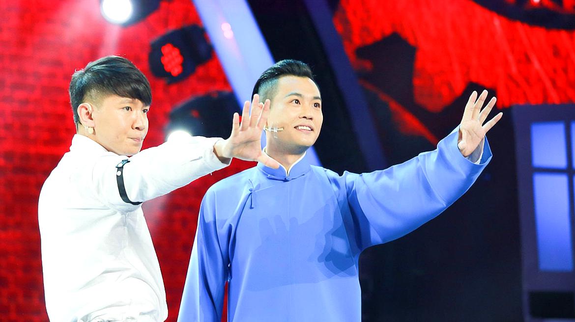 卢鑫玉浩搞笑相声片段:换种打开方式逗你笑 真是太有才了