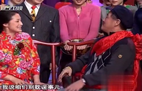小品《乡村爱情》：谢大脚结婚，结果本山大叔前来捣乱笑翻天