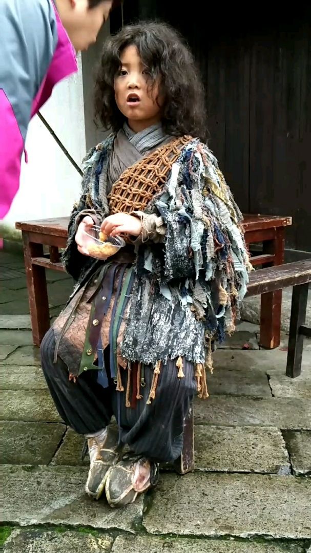 小朋友饰演乞丐角色1000元1天