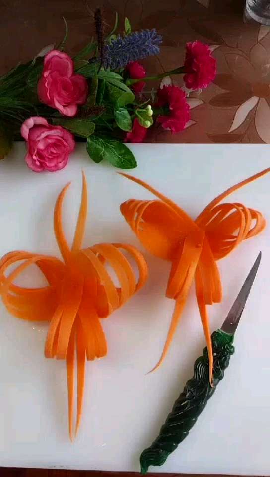 胡萝卜做蝴蝶做法教学!有喜欢的吗