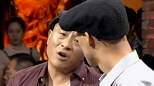 刘小光不愧是赵家班的领军人物,演小品都这么带劲,分分钟笑岔气