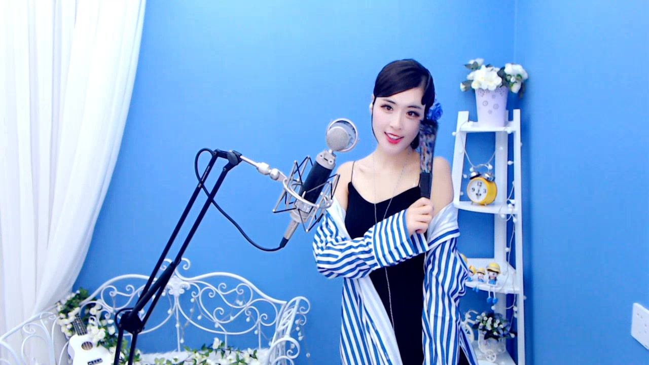 歪歪菲儿-七彩百变小才女温柔最新作品《舞女泪》真是多才多艺!