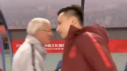郜林：里皮是教授，我们只是高中生