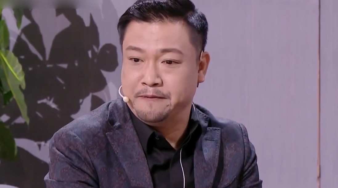 贾冰浑身都是搞笑细胞韩雪都被他带坏了张口闭口就是包袱