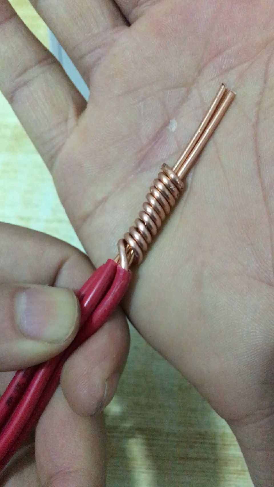 电工要这样并线