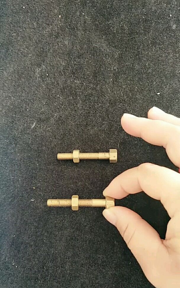 刘谦春晚魔术 意念螺丝旋转